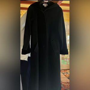 Black size 10 Preston and York long coat